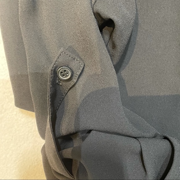 Small BLack Pleione Flowy Spread Collar Blouse Top - Picture 12 of 13